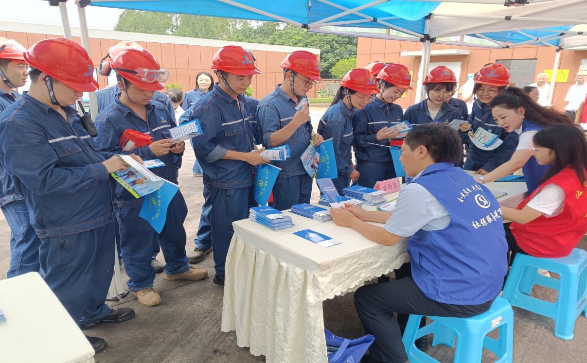 “不缴社保”的约定都不算数 社保裁判定标重构劳资权益