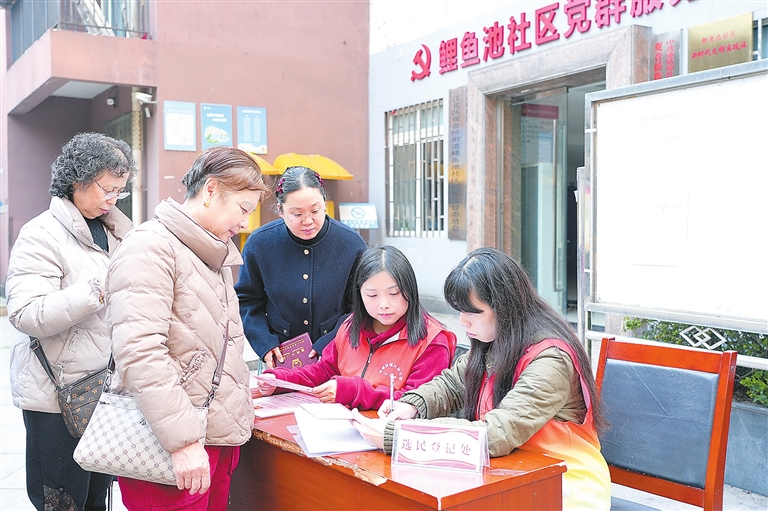 深入一线送服务 精准施策促发展