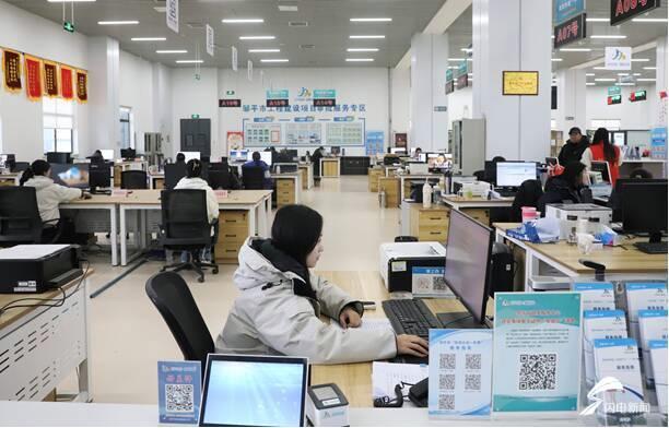 1次办3证 邹平人力资源服务 “一件事” 落地见效